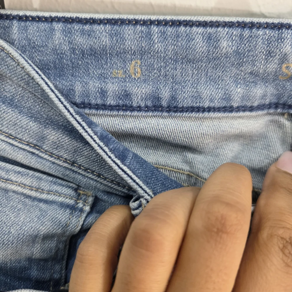 The Slim Crop Jeans Mid Rise - Picture 4 of 10